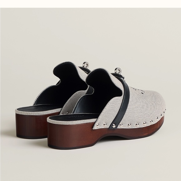 HERMES Carlotta Mules size 37 In canvas NWB - Picture 2 of 4